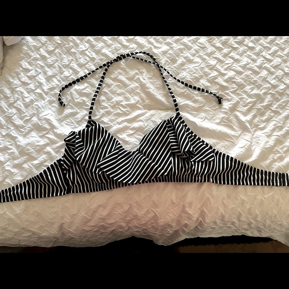 Black & White striped w/ ruffles bikini top
